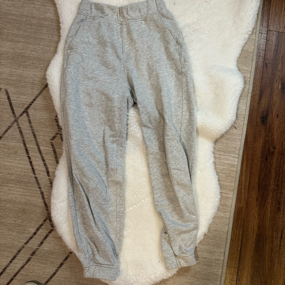 Lululemon relaxed jogger
